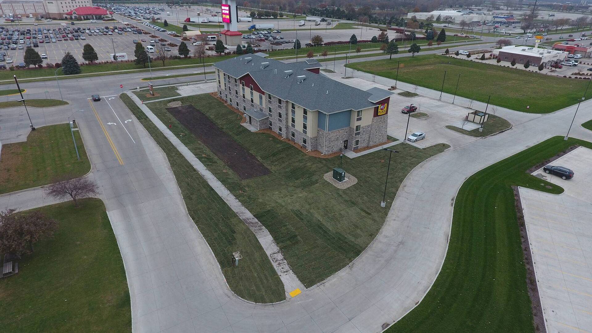 An aerial shot of My Place Hotel in Altoona, IA.